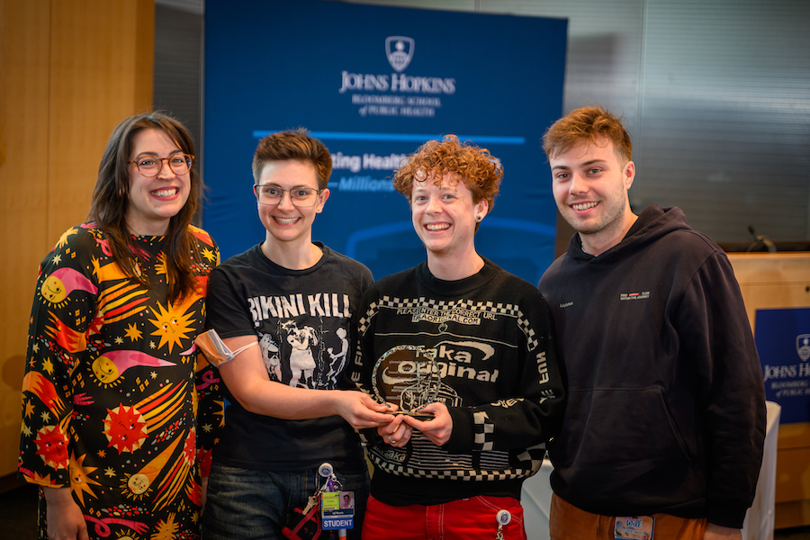 Nursing Students for Harm Reduction Earn SOURCE Community Service Award for Student Groups in SON