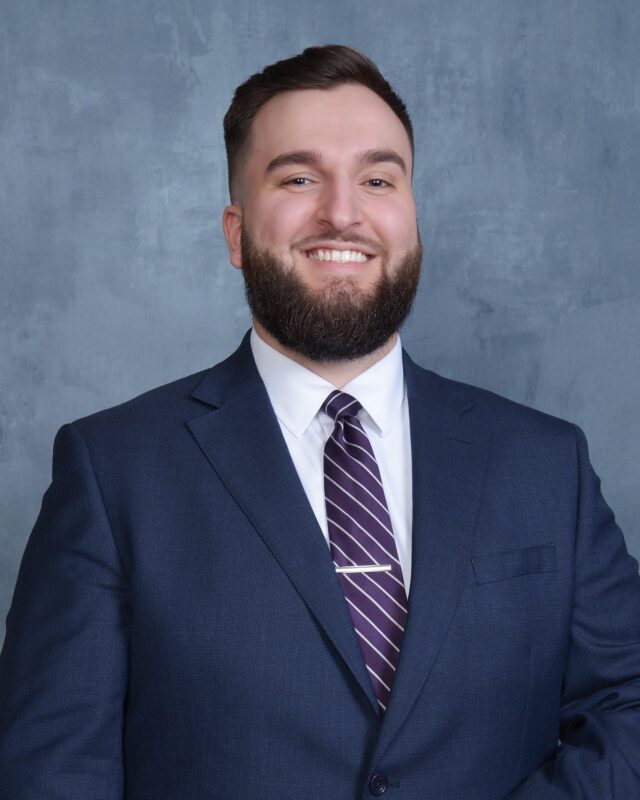 MSN/MBA Student Ready to Roll Up His Sleeves and Help